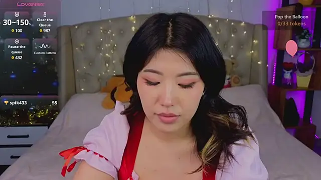 Snapshot of Wendy__Hills chatting on December 23, 3:33 pm Wendy Hills online show from December 23, 3:33 pm