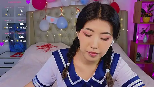 Snapshot of Wendy__Hills chatting on February 12, 3:49 pm Wendy Hills online show from February 12, 3:49 pm