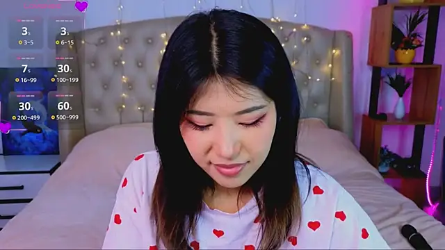 Snapshot of Wendy__Hills chatting on March 10, 3:41 pm Wendy Hills online show from March 10, 3:41 pm