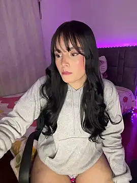 Snapshot of salome_polaniiee chatting on February 26, 7:51 am salome polaniiee online show from February 26, 7:51 am