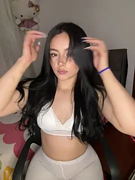 salome polaniiee online show from April 5, 6:21 am