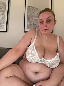 Snapshot of BBW_Nora chatting on July 25, 6:55 am BBW Nora online show from July 25, 6:55 am