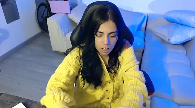 i am nina  online show from January 11, 5:41 am