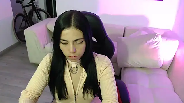 i am nina  online show from January 13, 2:28 am