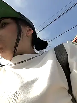 i am nina  online show from January 14, 1:17 pm