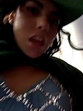 i am nina  online show from February 6, 6:35 pm