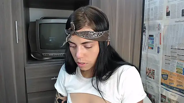 i am nina  online show from February 26, 2:15 am