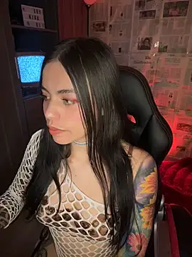 i am nina  online show from March 22, 2:48 am