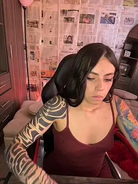 i am nina  online show from April 5, 7:44 pm