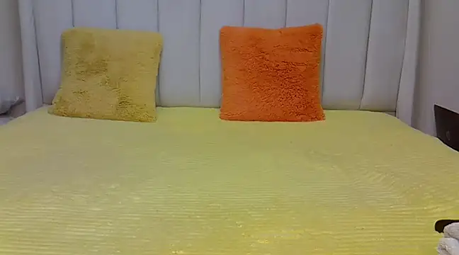 Snapshot of _heavenlysent chatting on January 15, 3:33 am heavenlysent online show from January 15, 3:33 am