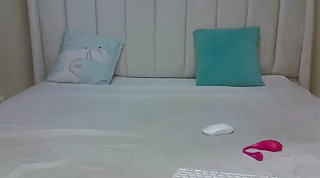 Snapshot of _heavenlysent chatting on March 5, 9:16 am heavenlysent online show from March 5, 9:16 am