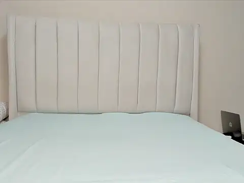 Snapshot of _heavenlysent chatting on October 25, 4:31 am heavenlysent online show from October 25, 4:31 am