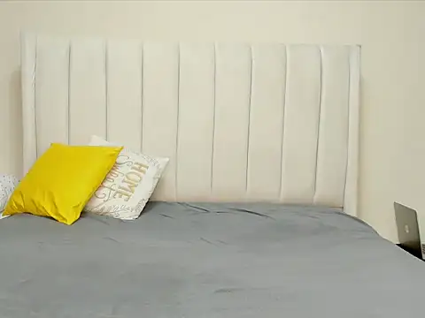 Snapshot of _heavenlysent chatting on November 3, 4:36 am heavenlysent online show from November 3, 4:36 am