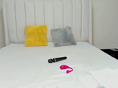 Snapshot of _heavenlysent chatting on November 21, 4:22 am heavenlysent online show from November 21, 4:22 am