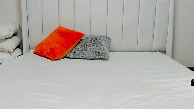  heavenlysent online show from April 22, 4:37 am