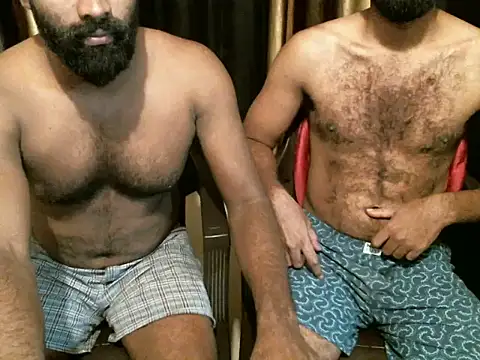 Snapshot of indian2 chatting on June 28, 3:23 am indian2 online show from June 28, 3:23 am