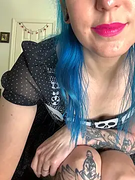 Snapshot of MissCumberdale chatting on February 15, 7:28 pm MissCumberdale online show from February 15, 7:28 pm