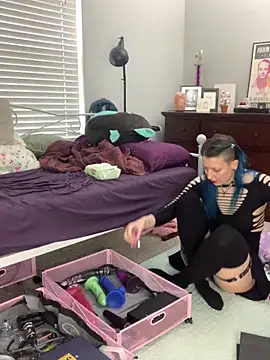 Snapshot of MissCumberdale chatting on November 22, 8:41 pm MissCumberdale online show from November 22, 8:41 pm