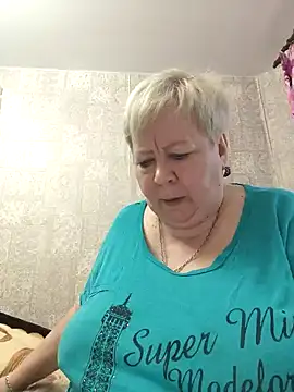 EffectFiona online show from January 17, 4:28 am