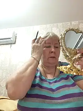 EffectFiona online show from February 4, 11:06 pm