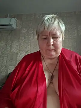 EffectFiona online show from October 25, 2:30 am