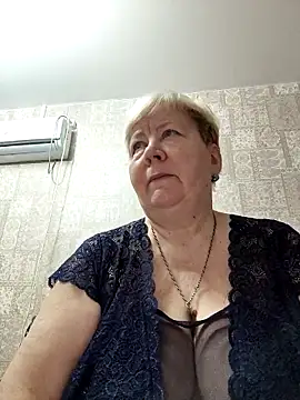 EffectFiona online show from February 27, 1:05 am