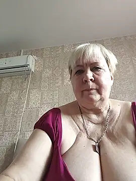 EffectFiona online show from March 30, 12:39 pm