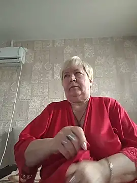 EffectFiona online show from April 20, 2:09 pm