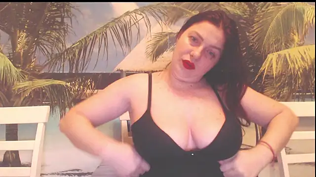 Queen  Natasha online show from February 2, 9:02 pm