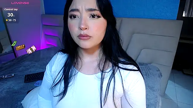 Snapshot of Miss_Loise chatting on September 23, 4:04 am Miss Loise online show from September 23, 4:04 am