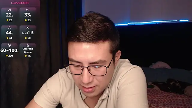 andrewmhilton  online show from December 21, 6:20 am