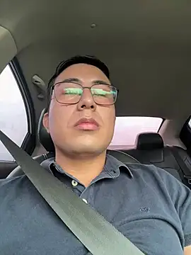 andrewmhilton  online show from April 15, 6:26 pm