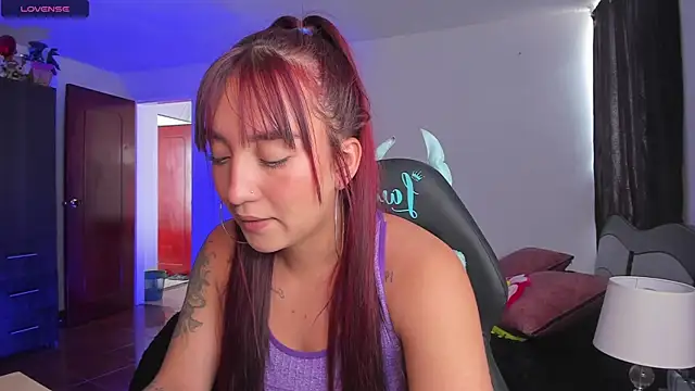 Snapshot of _Tammyy chatting on January 28, 4:52 pm  Tammyy online show from January 28, 4:52 pm