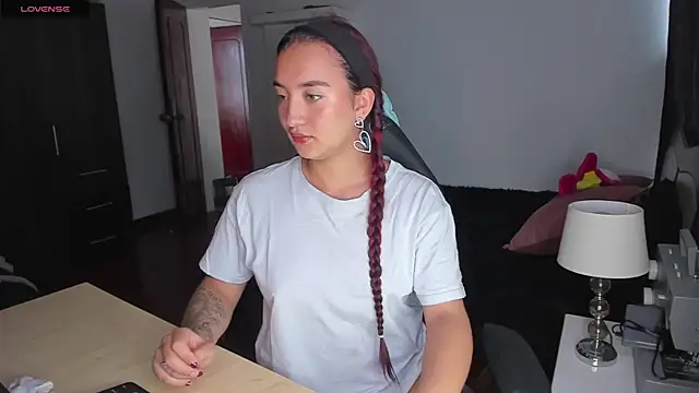 Snapshot of _Tammyy chatting on February 17, 9:08 pm  Tammyy online show from February 17, 9:08 pm