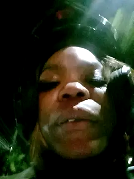 Snapshot of Kenya_Agu chatting on January 14, 3:43 am Kenya Agu online show from January 14, 3:43 am