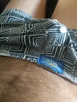 Snapshot of maxxx20202020 chatting on October 20, 5:19 am maxxx20202020 online show from October 20, 5:19 am