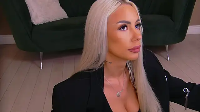 Bailey Rush online show from April 22, 6:20 pm