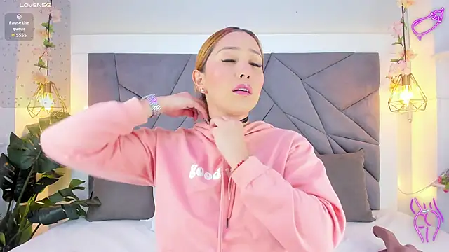 KiarhaTrixie online show from September 10, 11:21 am