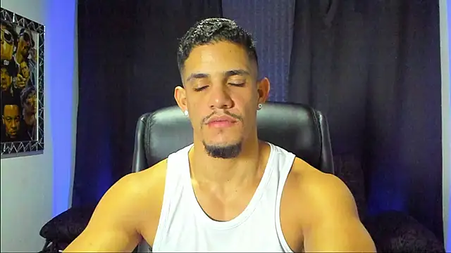 Snapshot of jhonnysnow17 chatting on November 27, 11:07 pm jhonnysnow17 online show from November 27, 11:07 pm