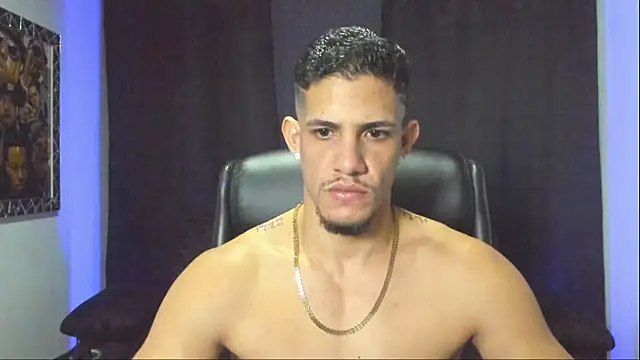 Snapshot of jhonnysnow17 chatting on December 14, 3:56 am jhonnysnow17 online show from December 14, 3:56 am