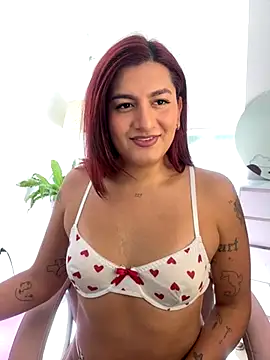 Snapshot of ari_artis chatting on September 20, 7:37 pm ari artis online show from September 20, 7:37 pm