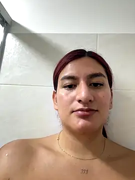 Snapshot of ari_artis chatting on November 12, 4:57 am ari artis online show from November 12, 4:57 am