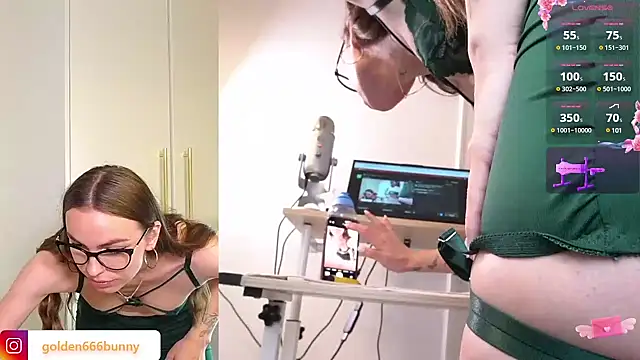 Snapshot of Miss69Ri99 chatting on January 2, 8:35 pm Miss69Ri99 online show from January 2, 8:35 pm