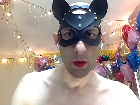 Snapshot of HandsomeAlfie chatting on July 18, 6:56 pm HandsomeAlfie online show from July 18, 6:56 pm