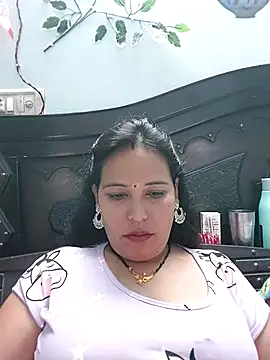 Poojabhabi101 online show from October 27, 7:01 am