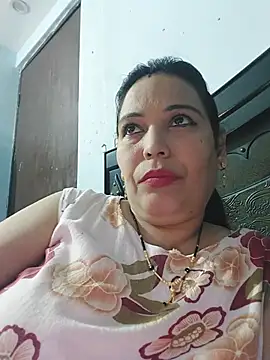 Poojabhabi101 online show from June 12, 6:34 am