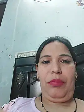 Snapshot of Poojabhabi101 chatting on June 22, 6:21 am Poojabhabi101 online show from June 22, 6:21 am