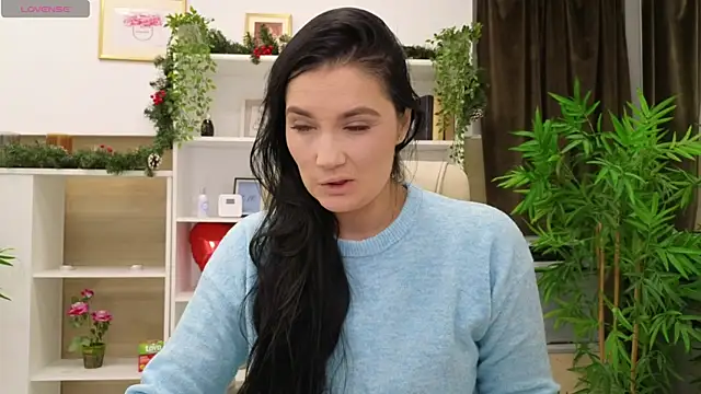 Snapshot of SelineSole chatting on January 2, 4:13 pm SelineSole online show from January 2, 4:13 pm