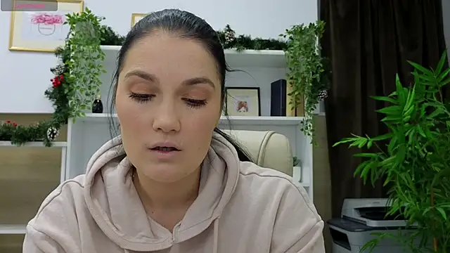 Snapshot of SelineSole chatting on January 5, 4:16 pm SelineSole online show from January 5, 4:16 pm