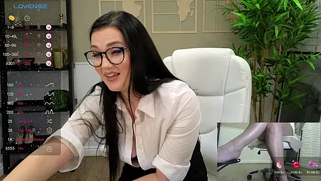 Snapshot of SelineSole chatting on January 20, 7:04 pm SelineSole online show from January 20, 7:04 pm